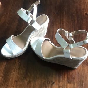Merona White wedges